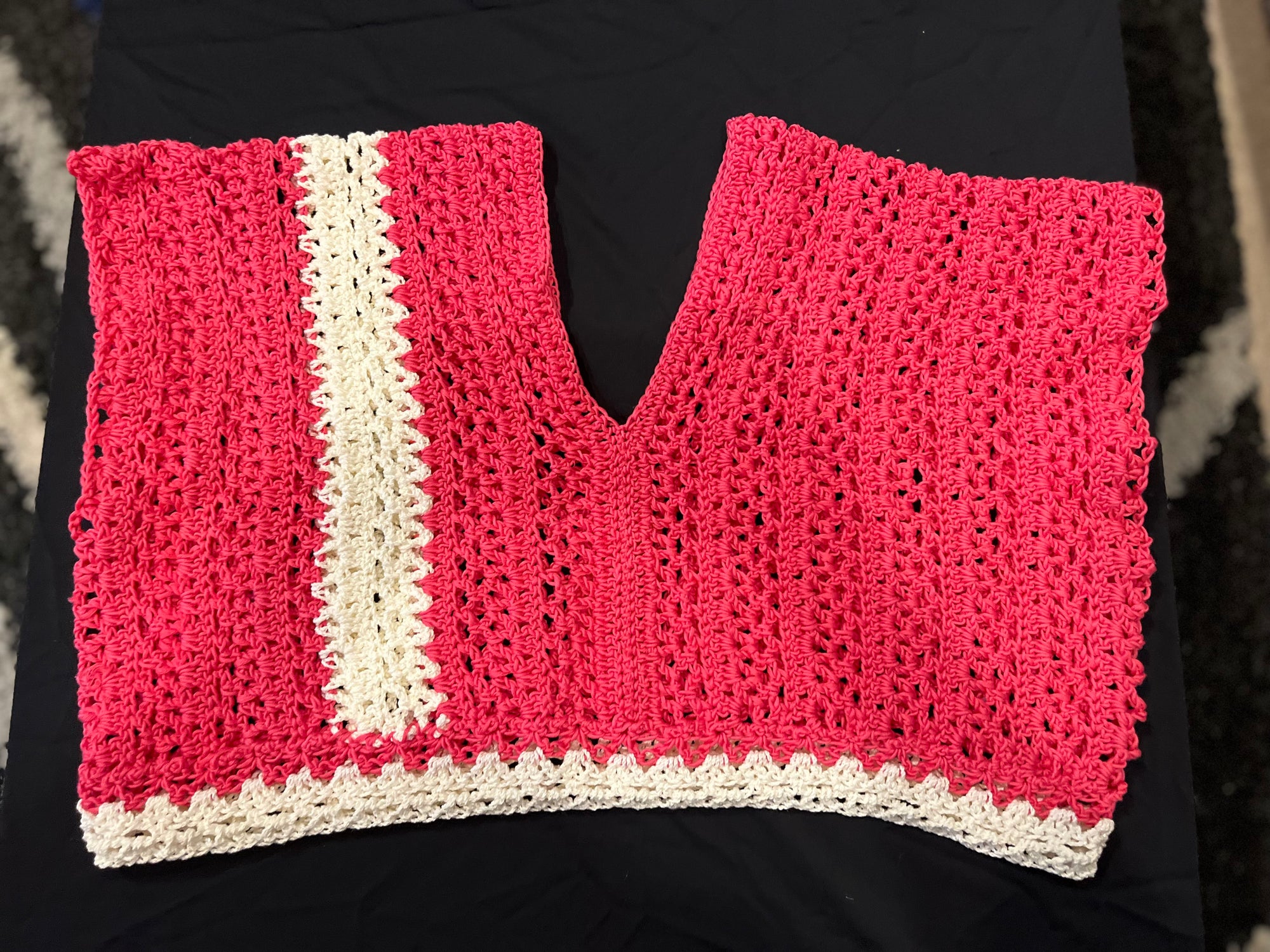 Lace cropped top