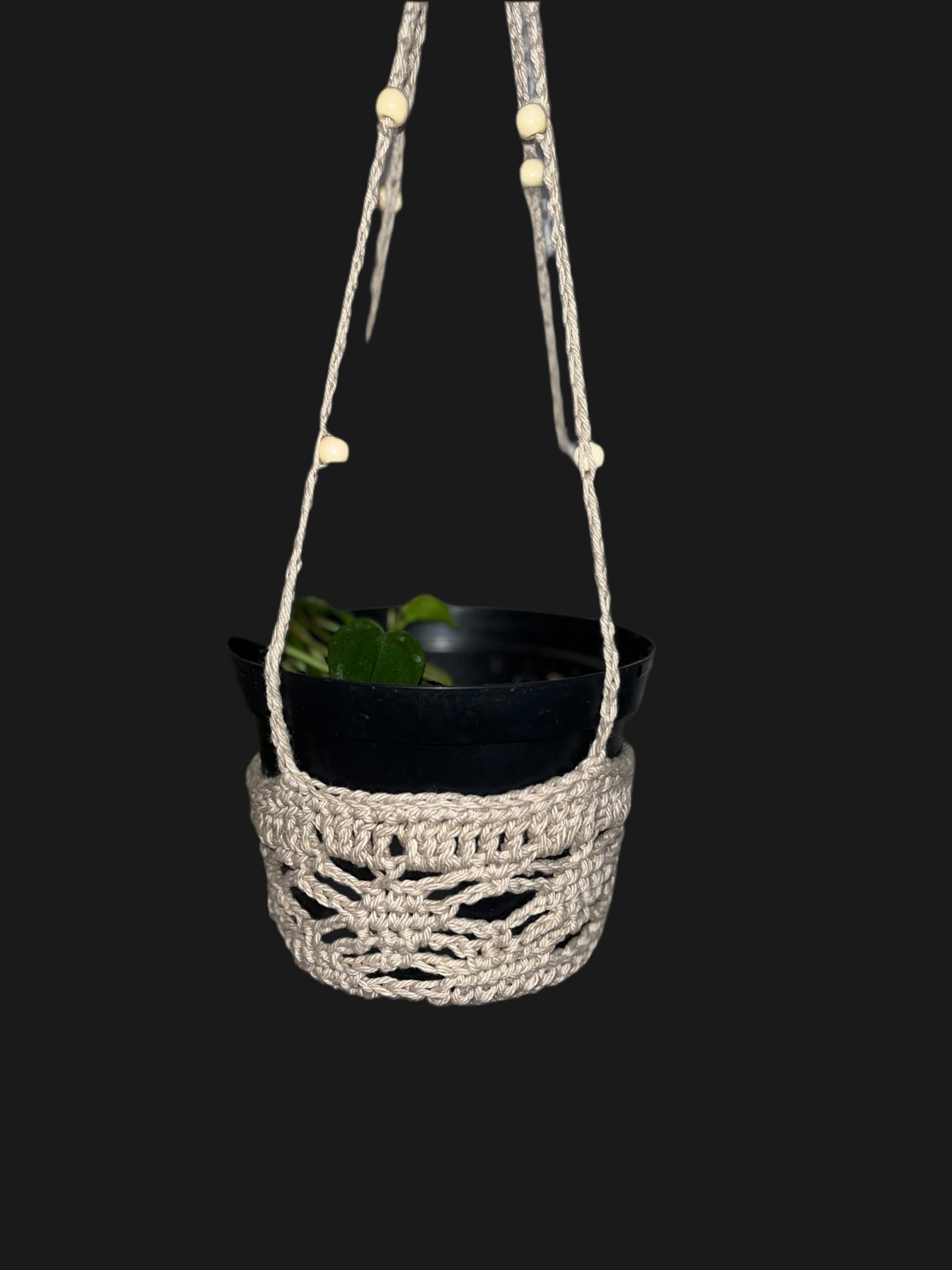 Diamond plant hanger