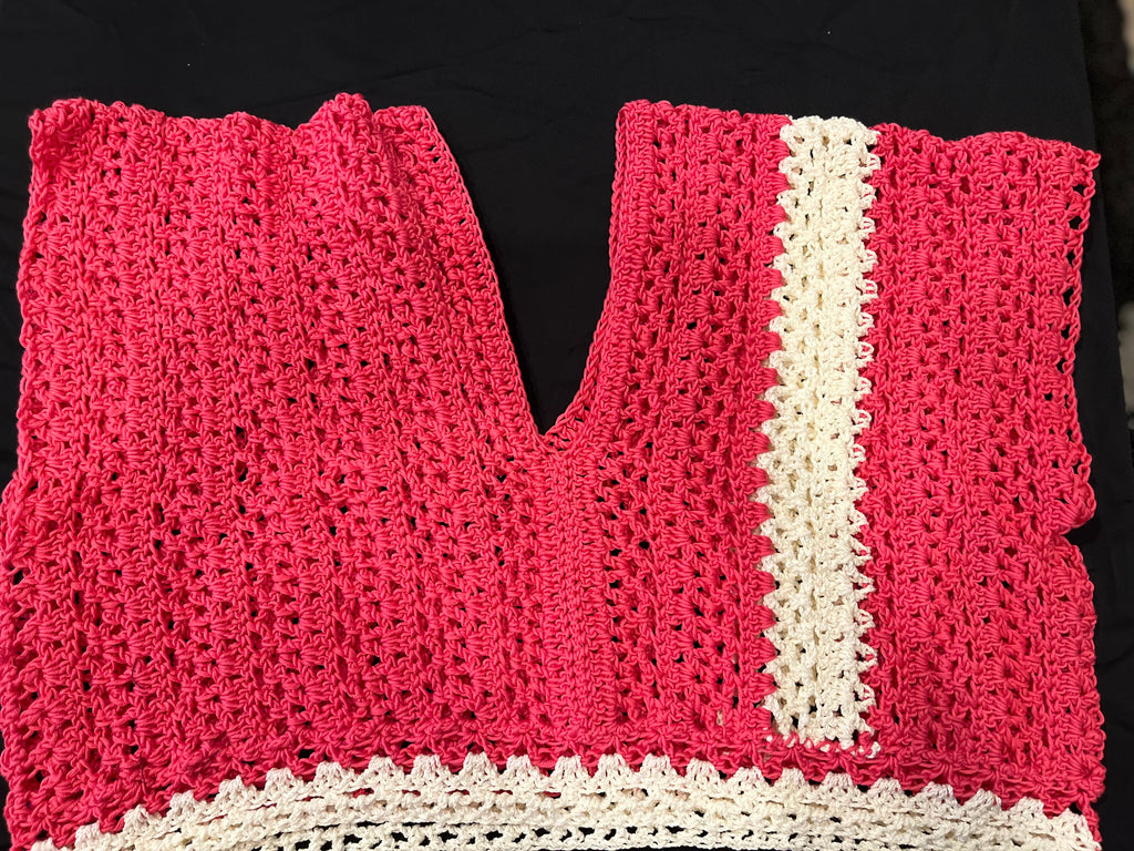Lace cropped top